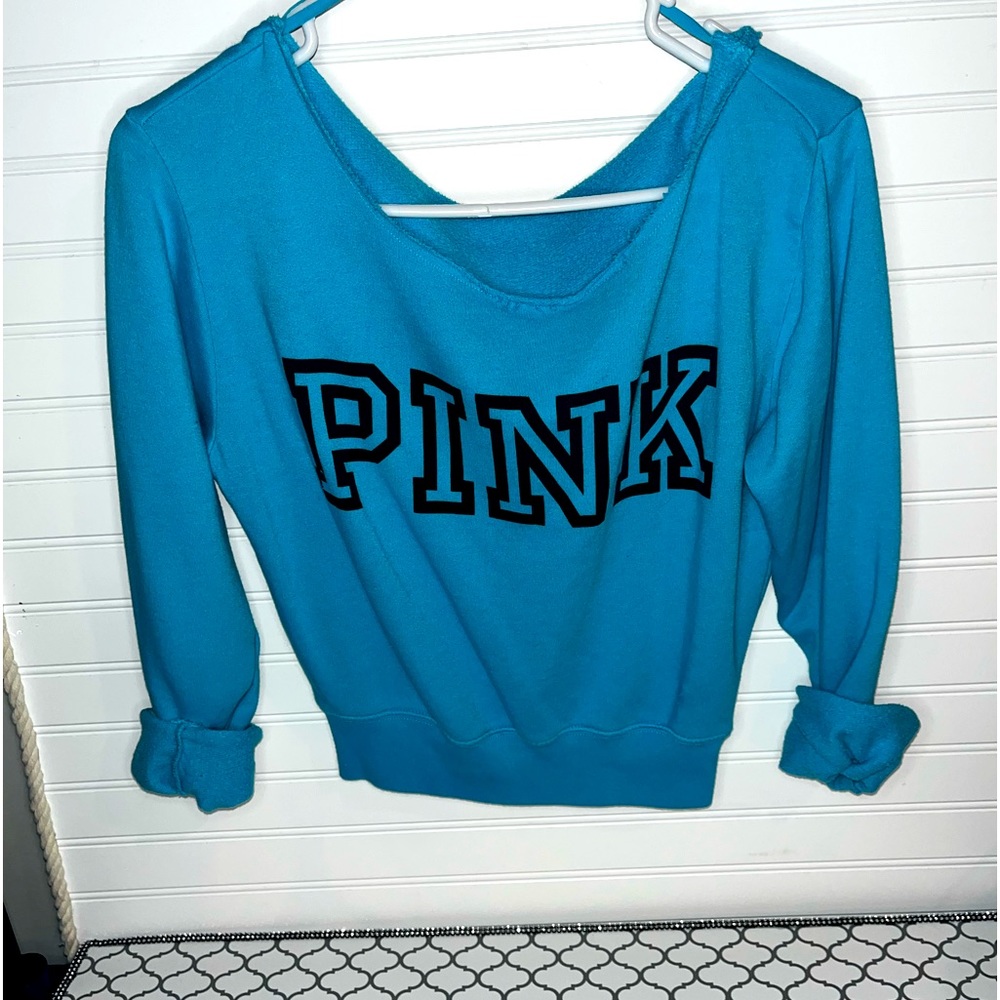 Victoria’s Secret PINK Off the Shoulder Sweatshirt Size XS!🏖️